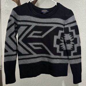 Pendleton Women's Sweater in Black and Gray Geometric Pattern